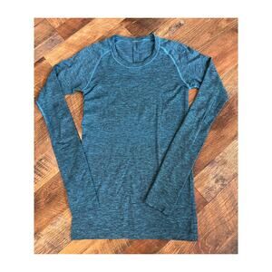 Lululemon Swiftly Tech Long Sleeve Crew Heathered Kayak Blue Size 6